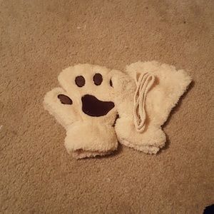 Bear paw gloves
